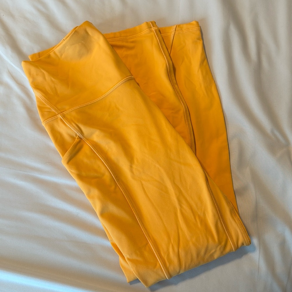 Lululemon leggings - Size 6
